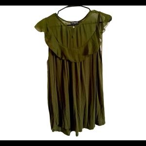 Cha Cha Vente Women's Hunter Green Round Keyhole Neck Ruffle Front Blouse Top